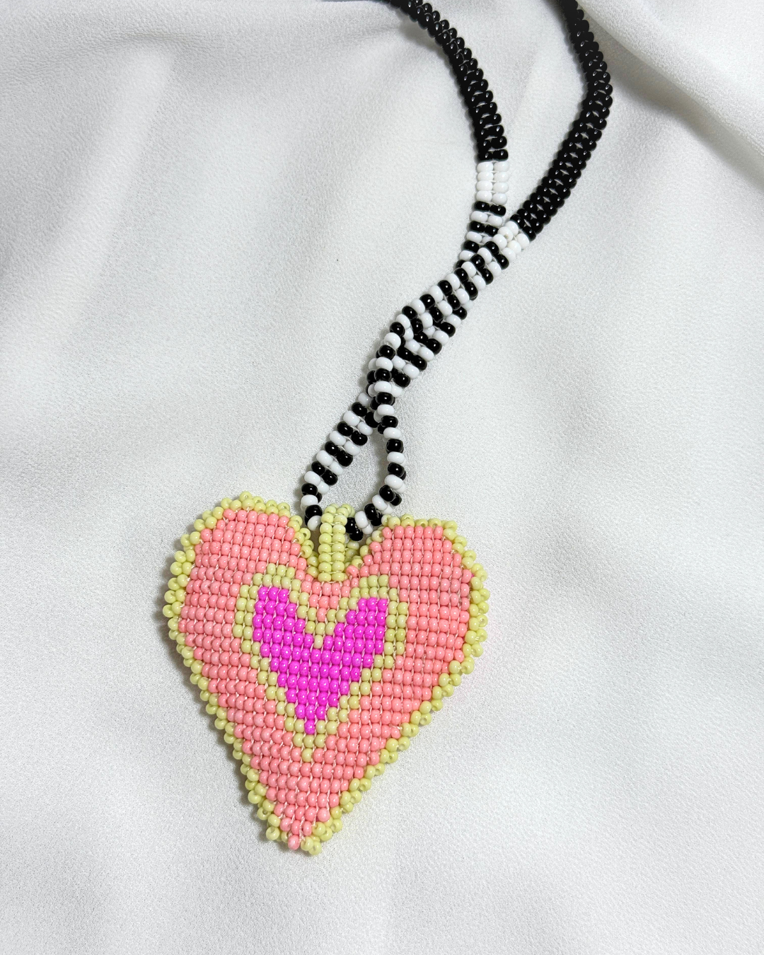 Collar chunky amarillo con rosado
