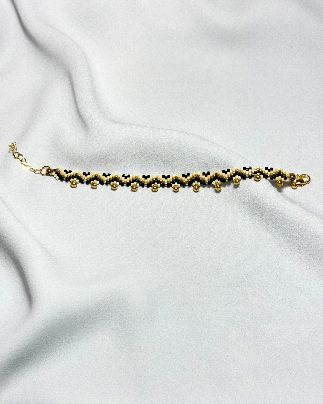 Pulsera maya negra