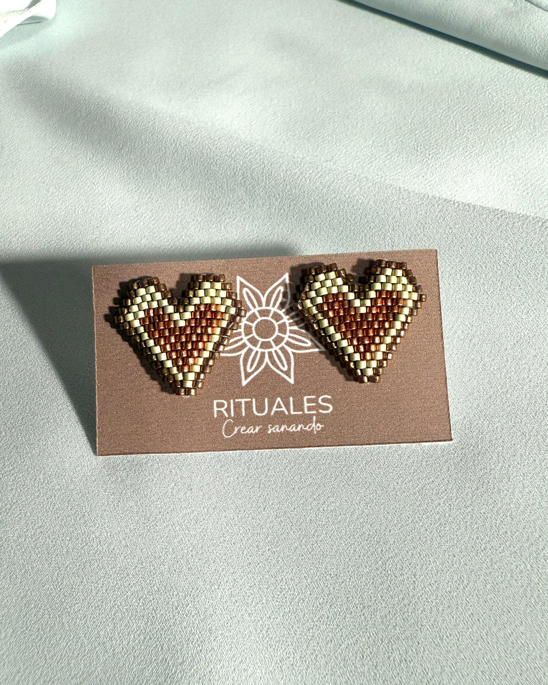 Topos corazón tonos tierra